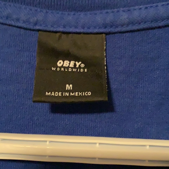 Obey Graphic T shirt - Picture 2 of 3